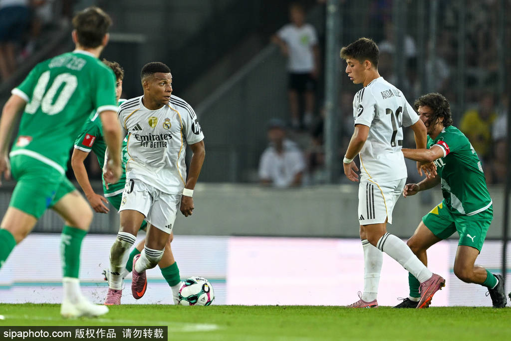 巴尔韦德的精准助攻与姆巴佩的遗憾：西甲首轮精彩瞬间回顾